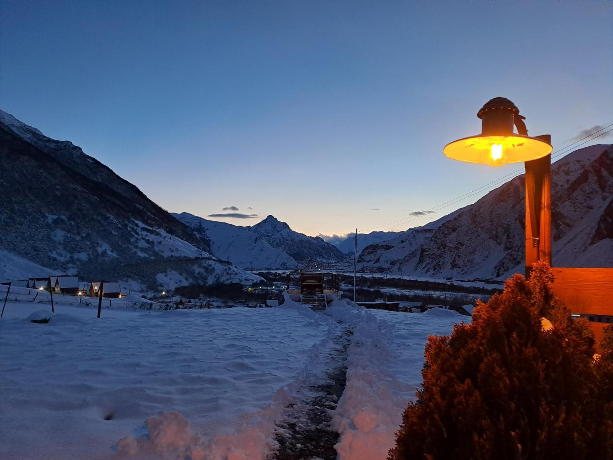 Kazbegi Spa Resort Cottages Buitenkant foto