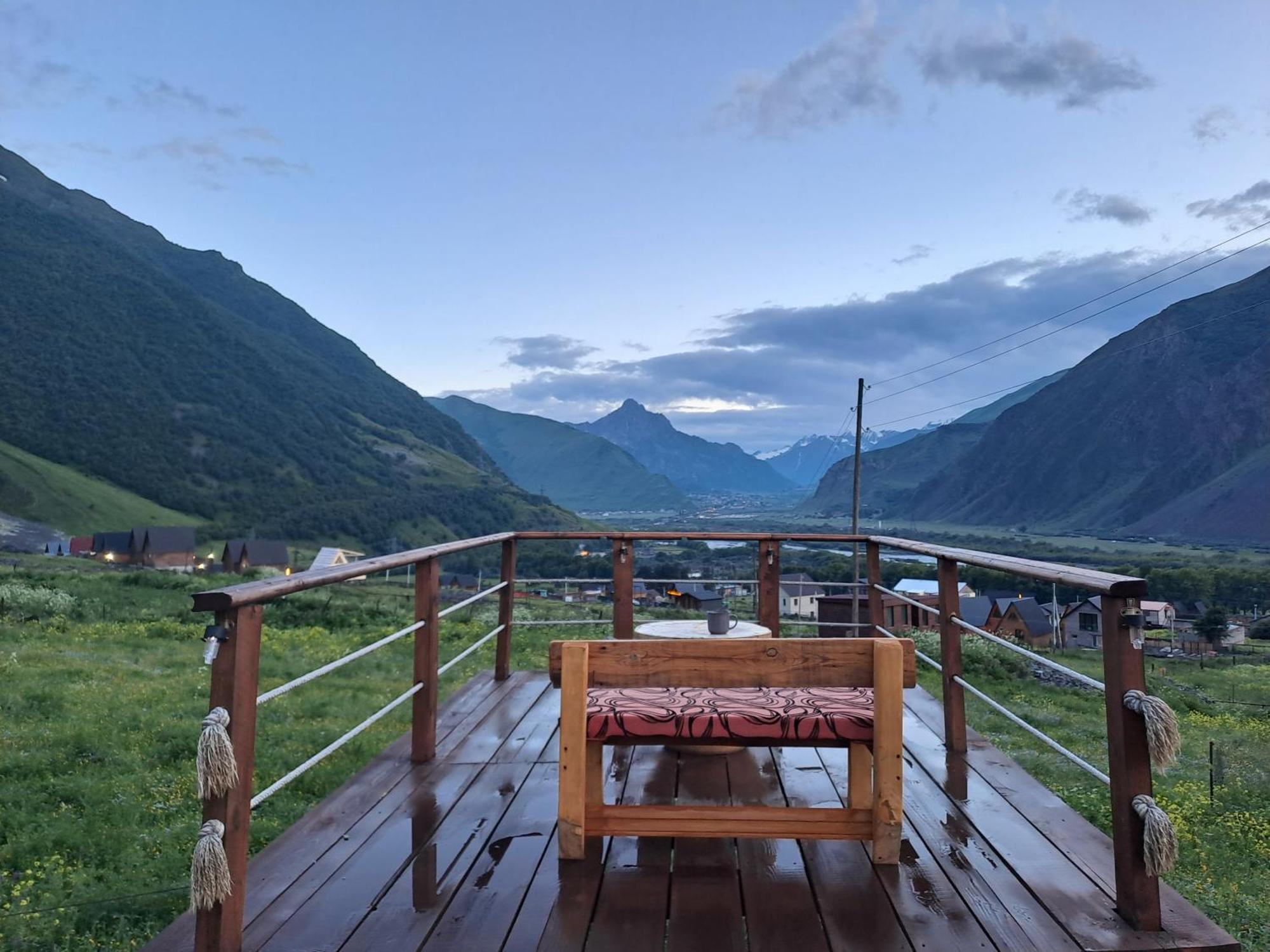 Kazbegi Spa Resort Cottages Buitenkant foto